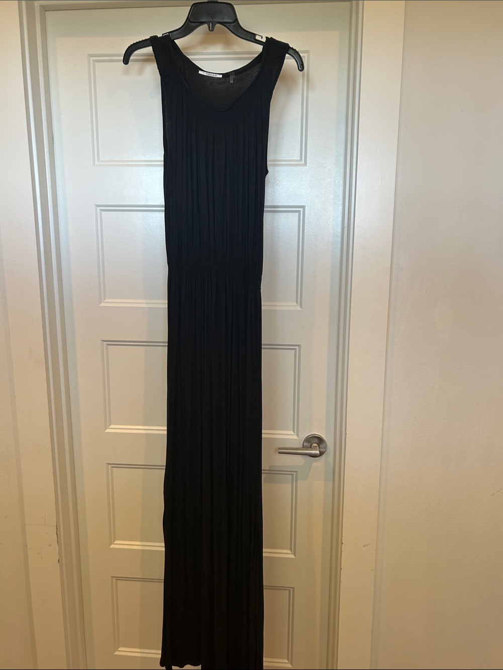 Tahari Black Sleeveless Pleated Maxi Dress